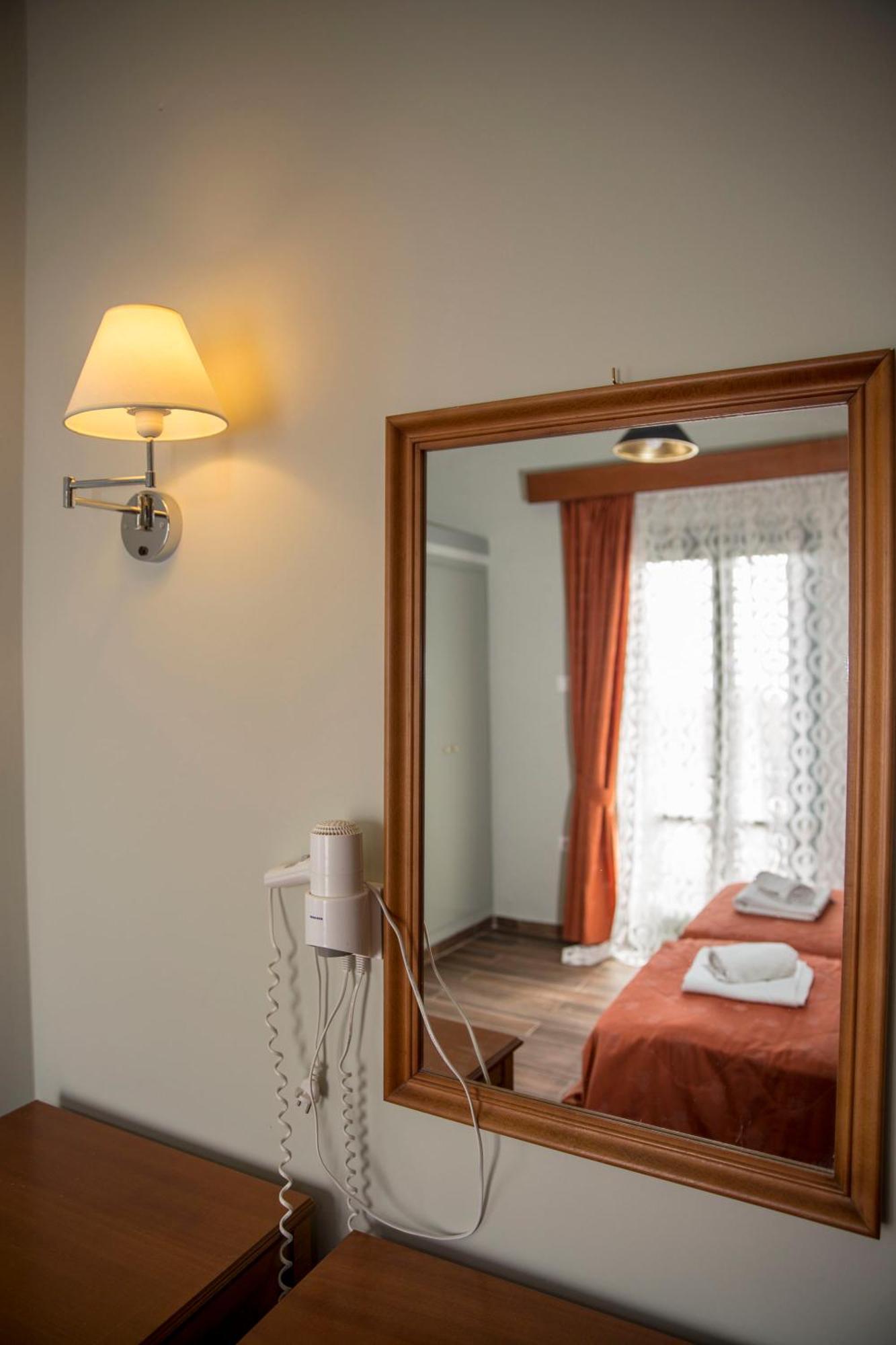 Togias Hotel Aegina Exterior photo