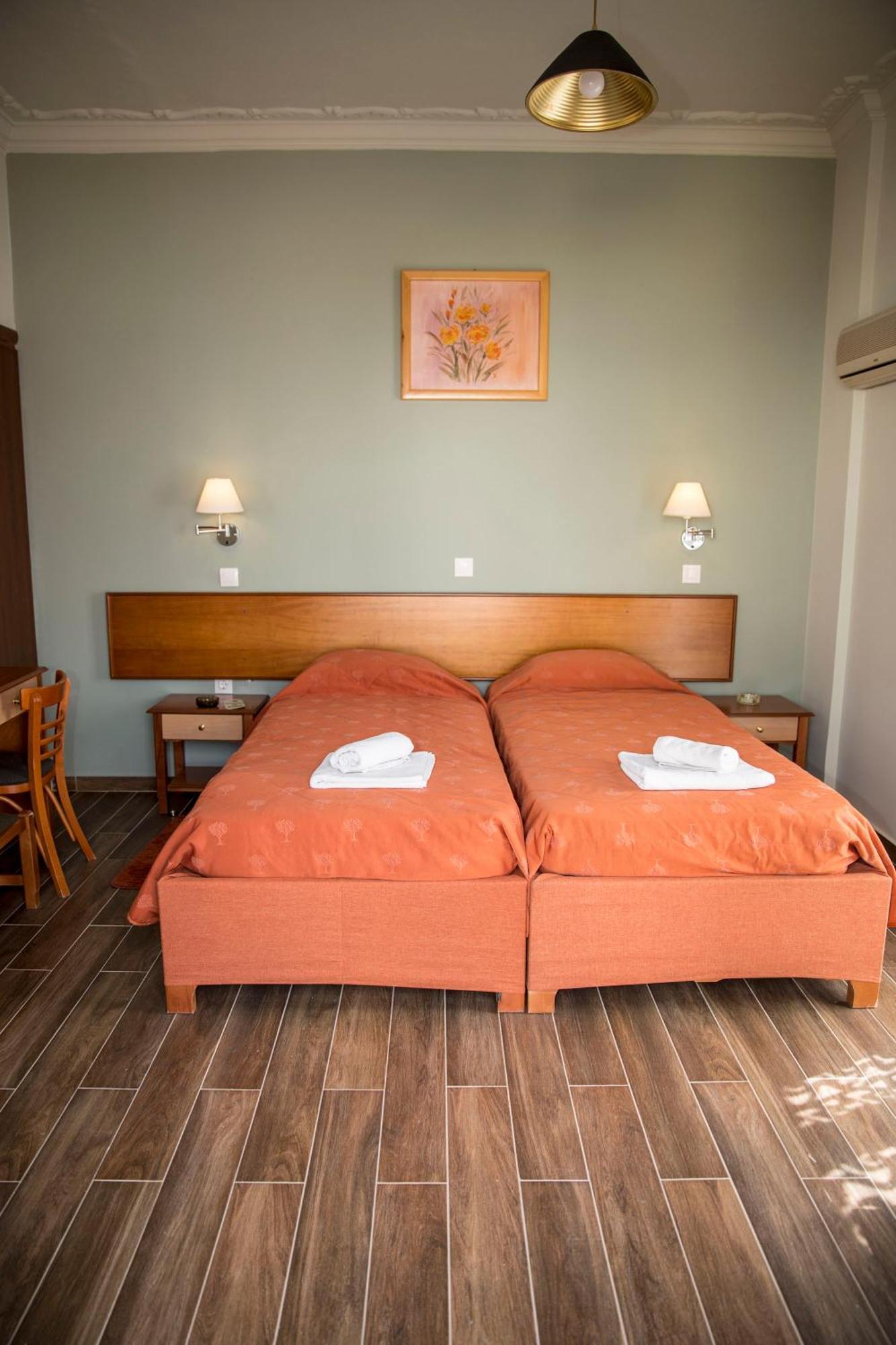 Togias Hotel Aegina Exterior photo