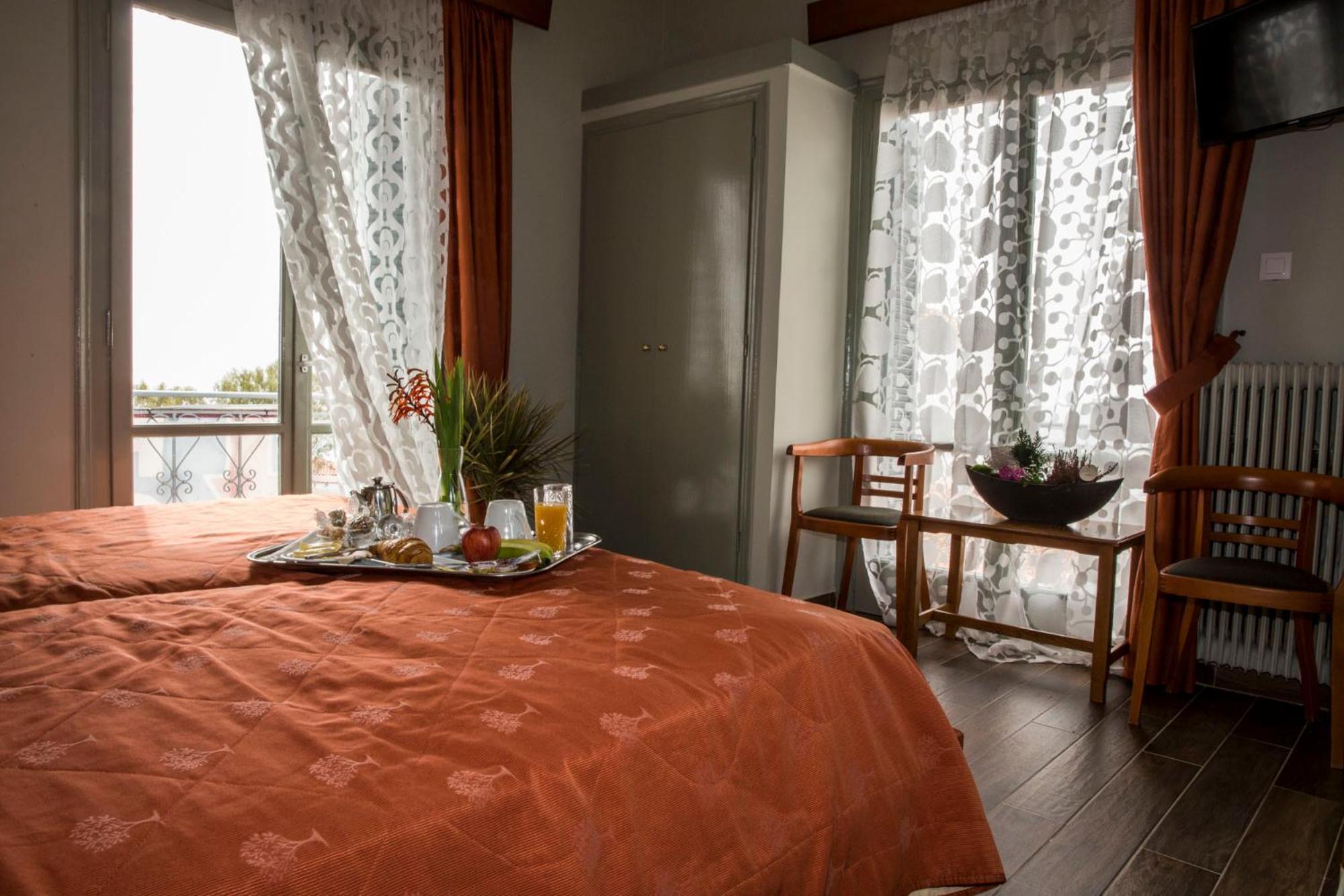 Togias Hotel Aegina Exterior photo